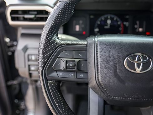 Used 2024 Toyota Tacoma SR RWD image 17
