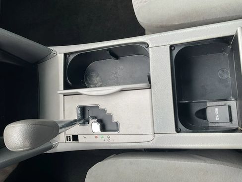 Used 2011 Toyota Camry LE image 18