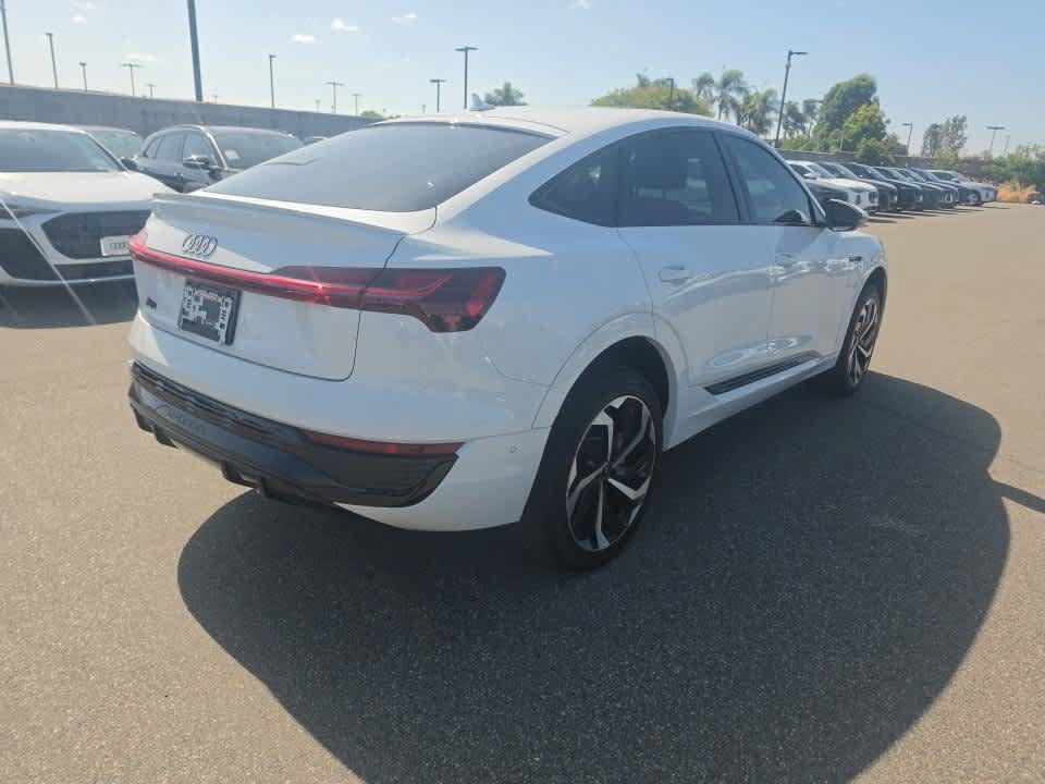 Used 2024 Audi Q8 e-tron Premium Plus w/ Premium Plus Package AWD/4WD image 5