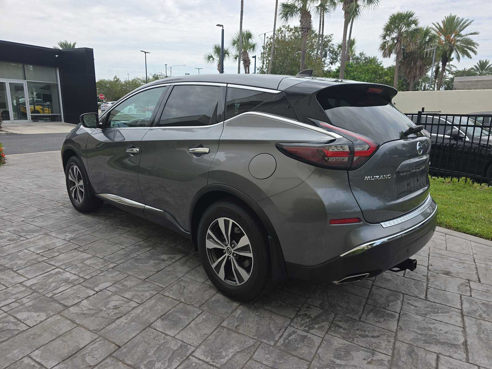 Used 2022 Nissan Murano S AWD/4WD image 8