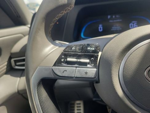 Used 2025 Hyundai Elantra Sport FWD image 22