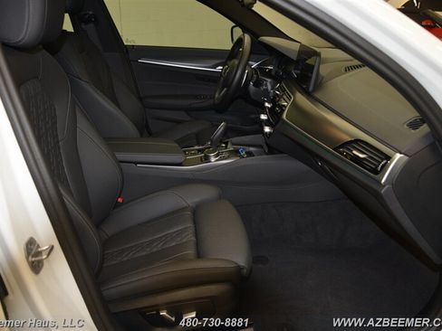 Used 2023 BMW 530e w/ M Sport Package RWD image 18