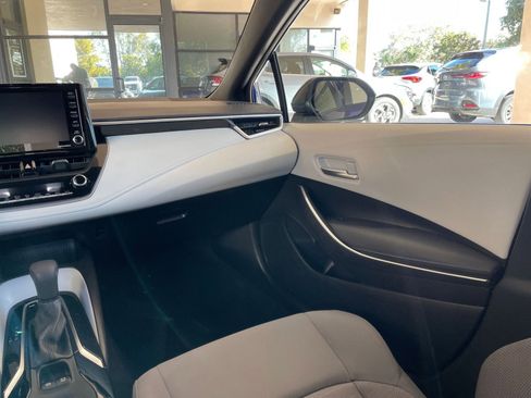 Used 2022 Toyota Corolla SE image 30