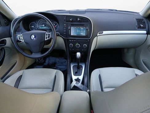Used 2010 Saab 9-3 Aero w/ Aero Premium Package image 3