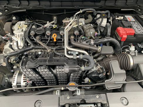 Used 2025 Nissan Altima 2.5 SV image 33