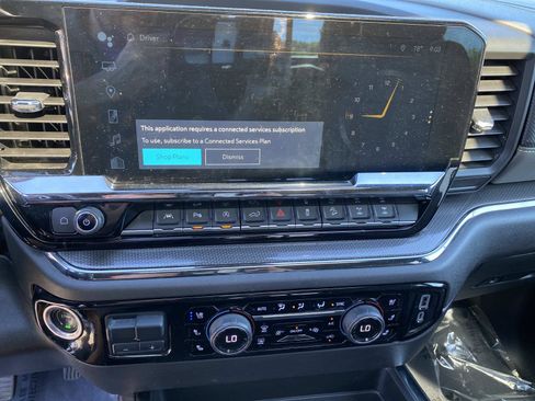 Used 2023 Chevrolet Silverado 1500 ZR2 AWD/4WD image 13