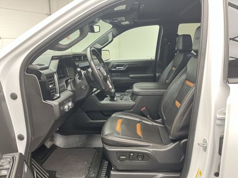 Certified 2023 GMC Sierra 1500 AT4 w/ AT4 Preferred Package image 3
