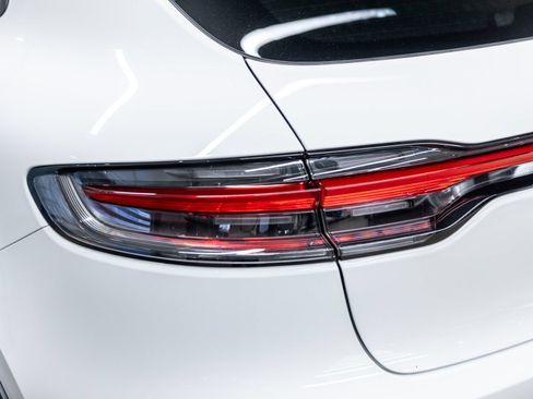 Certified 2026 Porsche Macan AWD/4WD image 21