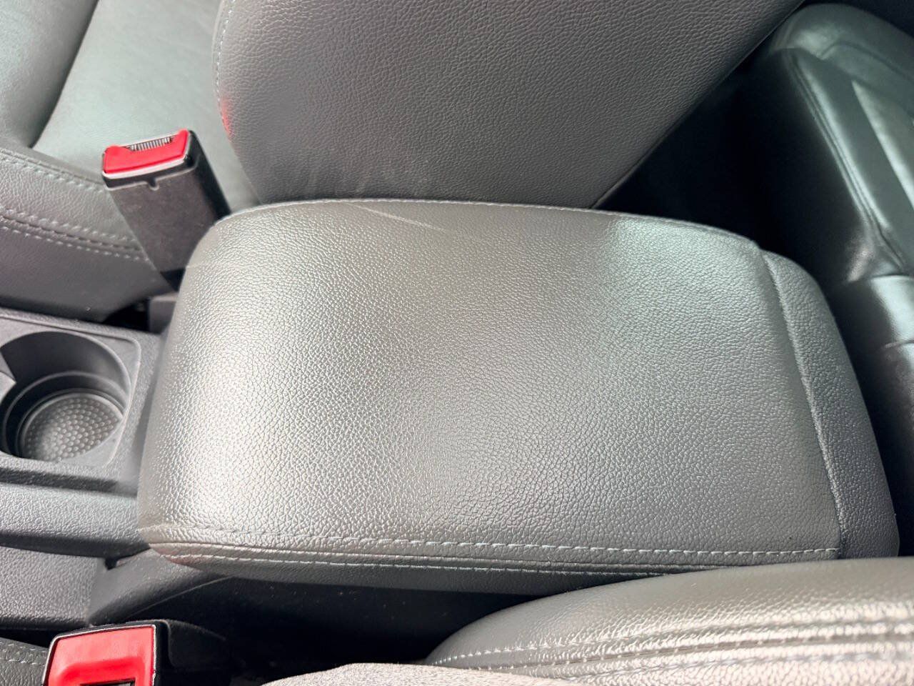 Used 2012 Volkswagen GTI 4-Door FWD image 41