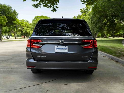 Used 2023 Honda Odyssey Touring image 8