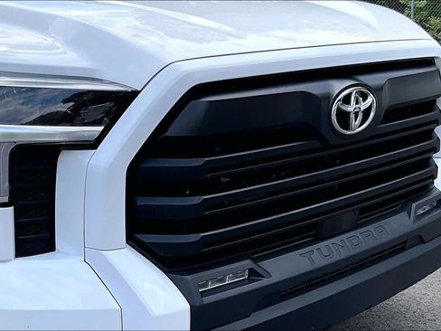 Used 2025 Toyota Tundra SR5 AWD/4WD image 29