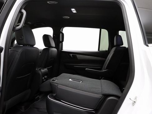 New 2026 Buick Enclave Preferred w/ LPO, Floor Liner Package image 13