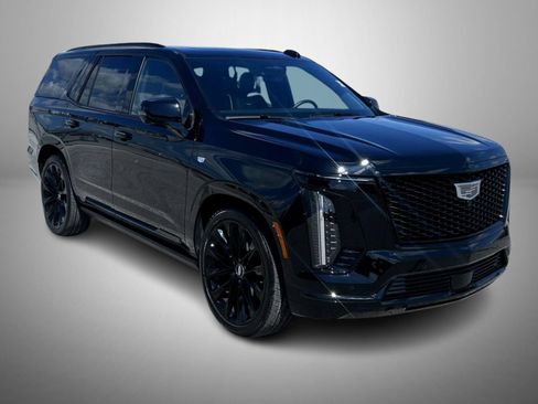 Used 2025 Cadillac Escalade Sport Platinum w/ LPO, ONYX Package AWD/4WD image 3