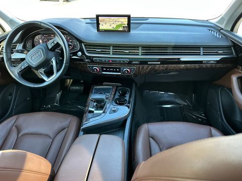 Used 2018 Audi Q7 3.0T Prestige w/ Prestige Package image 19