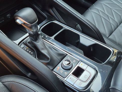 Used 2024 Kia Telluride EX X-Line AWD/4WD image 18