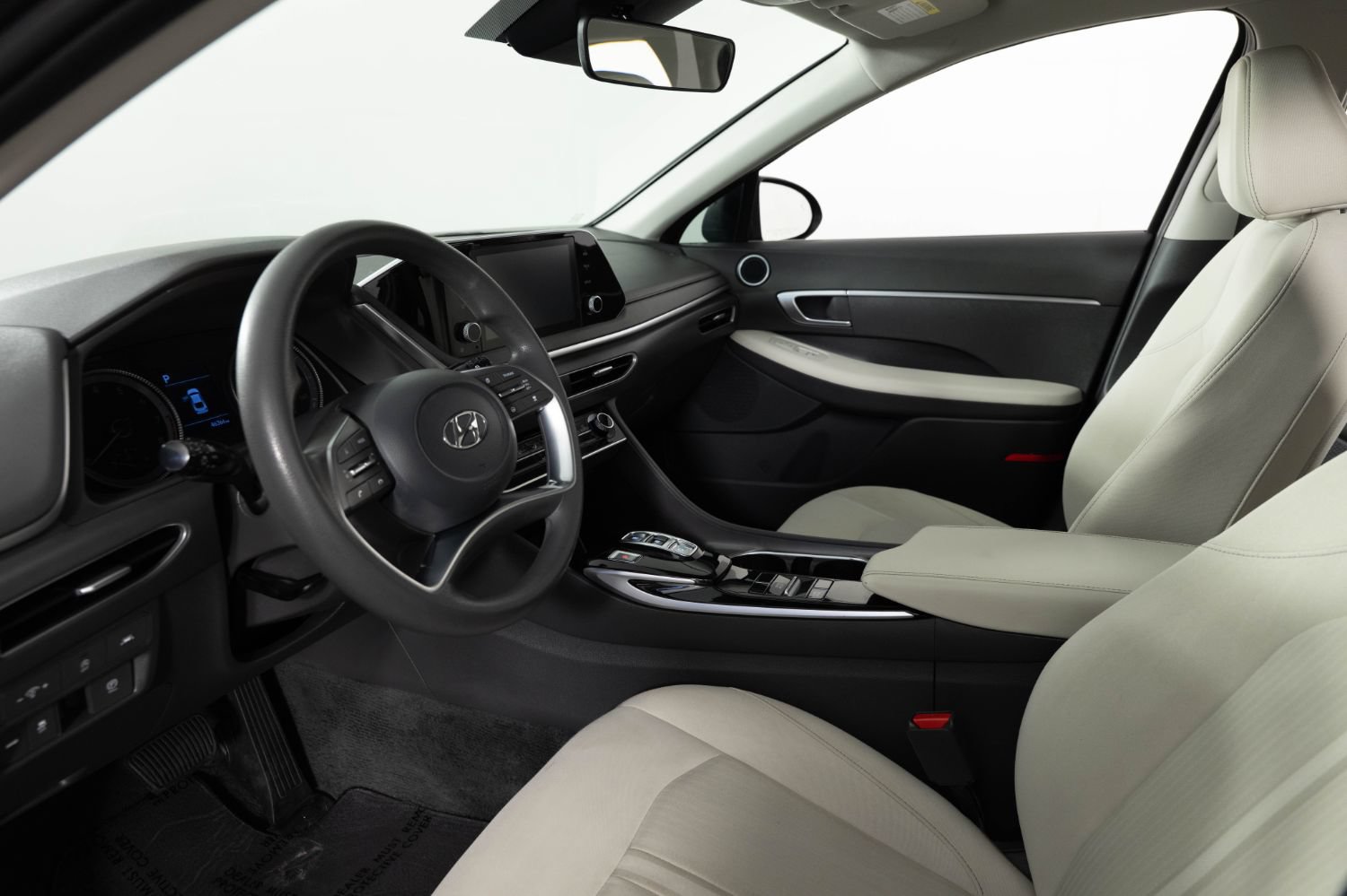 Used 2023 Hyundai Sonata SE w/ Preferred Accessory Package FWD image 13