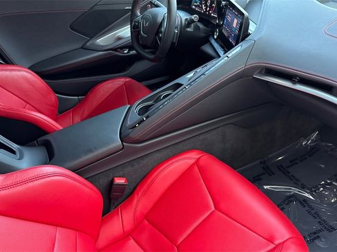 Used 2023 Chevrolet Corvette Stingray Coupe w/ Z51 Performance Package image 16