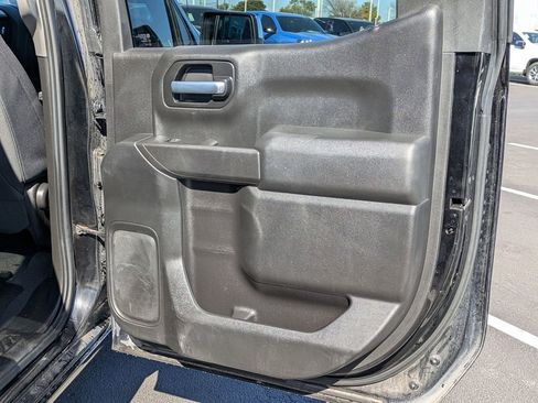 Used 2020 Chevrolet Silverado 1500 LT image 23