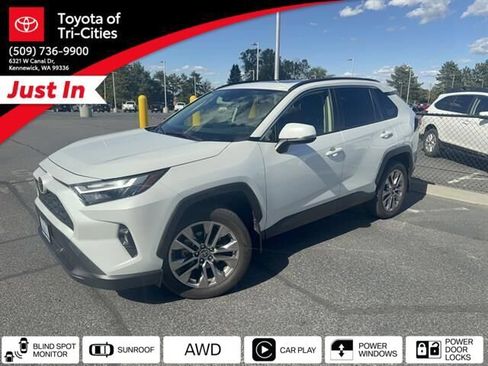 Used 2023 Toyota RAV4 XLE Premium AWD/4WD image 34