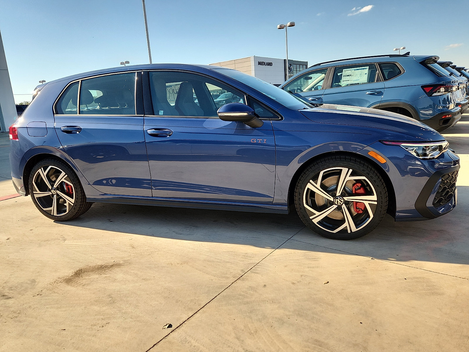 New 2026 Volkswagen GTI SE FWD image 6