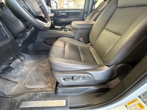 Used 2026 Chevrolet Tahoe RST w/ Comfort Package AWD/4WD image 17