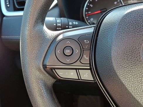 Used 2020 Toyota RAV4 XLE AWD/4WD image 20