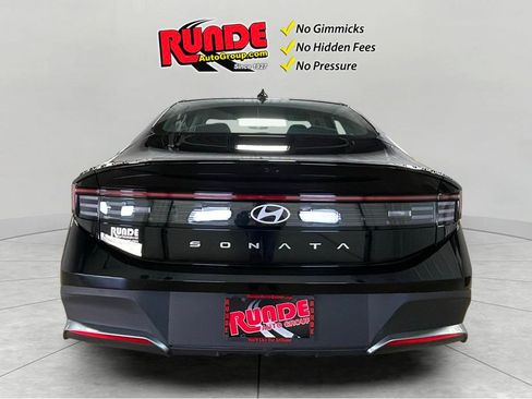 Used 2025 Hyundai Sonata SE image 4
