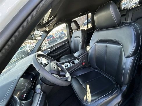 Certified 2024 Jeep Grand Cherokee Limited image 15