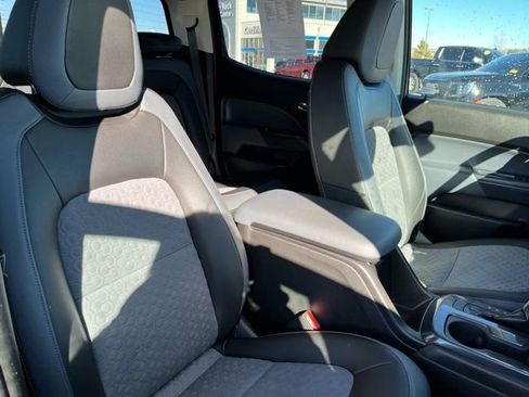 Used 2016 Chevrolet Colorado Z71 image 25