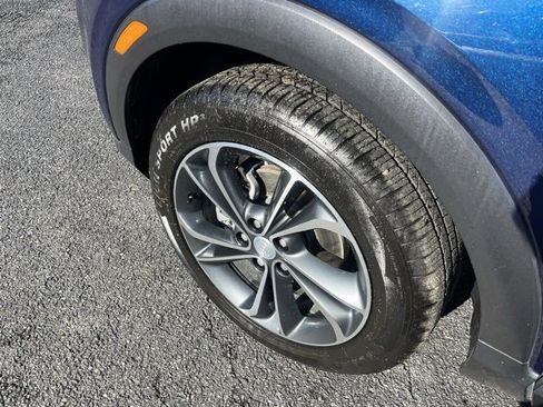 Used 2022 Buick Encore GX Essence w/ Safety Package II image 25