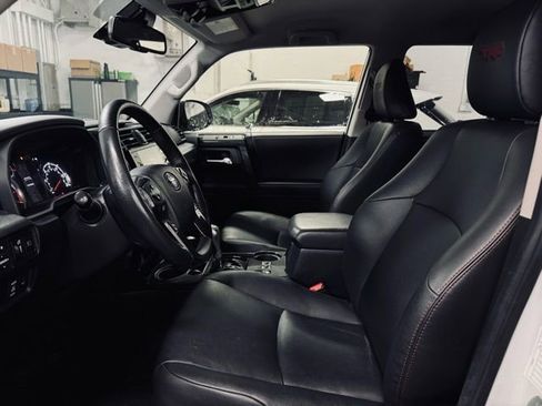 Used 2024 Toyota 4Runner TRD Off-Road Premium image 17