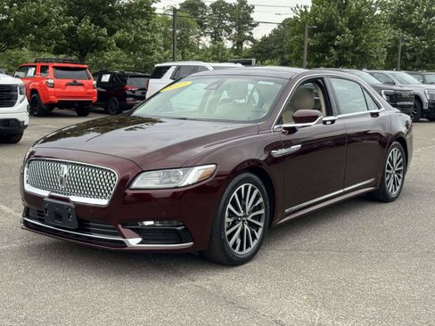 Used 2017 Lincoln Continental Select w/ Climate Package AWD/4WD image 1
