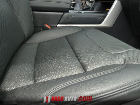 Used 2024 Toyota Tundra Limited AWD/4WD image 36