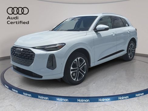 Certified 2025 Audi Q5 Premium Plus w/ Premium Plus AWD/4WD image 1