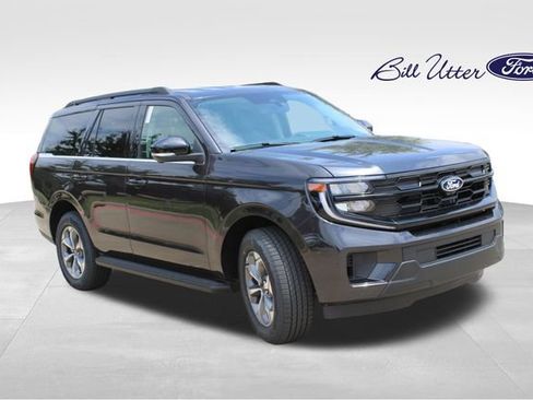 New 2027 Ford Expedition Active RWD image 2