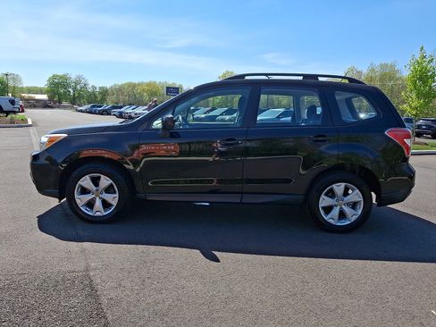 Used 2015 Subaru Forester 2.5i w/ Alloy Wheel Package AWD/4WD image 4