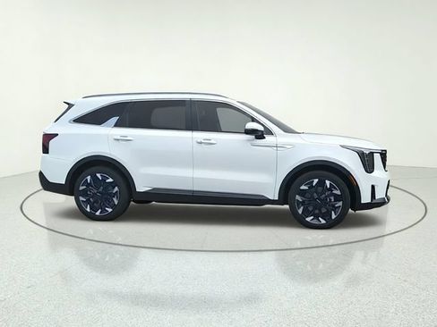 Certified 2024 Kia Sorento EX FWD image 7