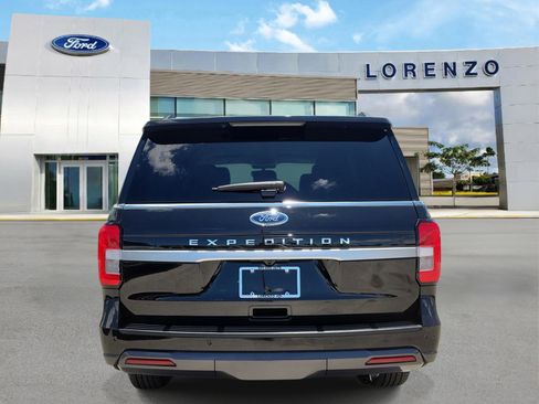Used 2023 Ford Expedition XLT RWD image 6