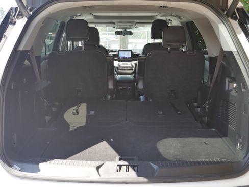Certified 2023 Ford Explorer XLT w/ Equipment Group 202A AWD/4WD image 25