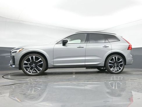 Used 2024 Volvo XC60 B5 Ultimate w/ Protection Package Premier AWD/4WD image 14