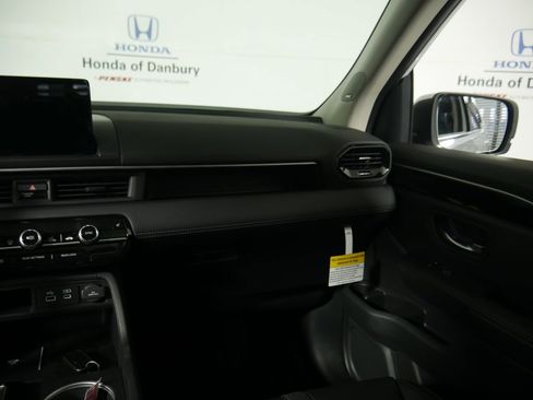 New 2026 Honda Pilot Touring image 15