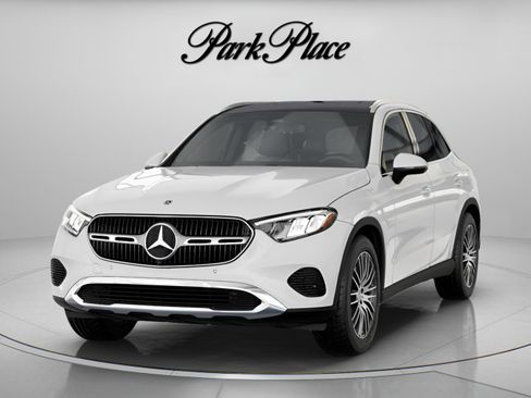 Used 2026 Mercedes-Benz GLC 300 image 36