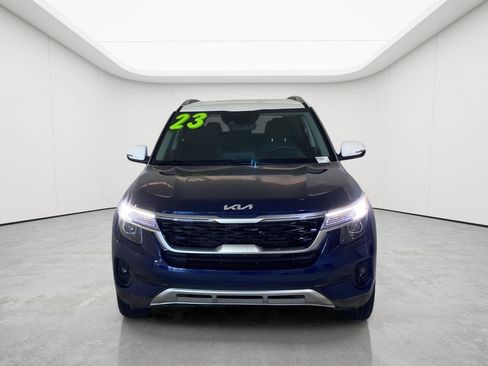 Used 2023 Kia Seltos S w/ Navigation Package AWD/4WD image 2