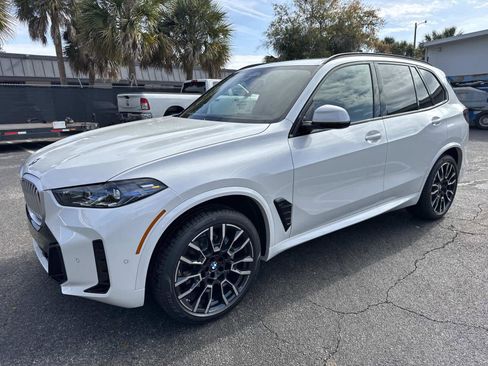 New 2026 BMW X5 sDrive40i image 7