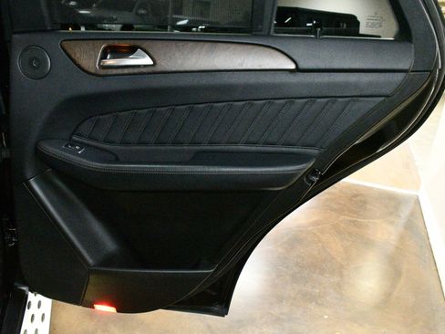 Used 2018 Mercedes-Benz GLE 43 AMG 4MATIC image 44