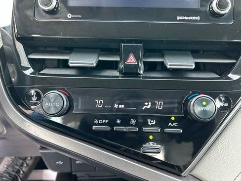 Used 2024 Toyota Camry SE FWD image 28