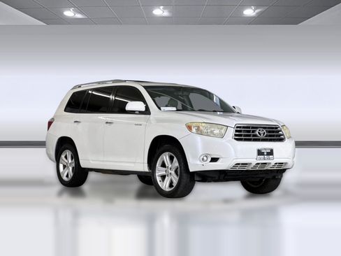 Used 2010 Toyota Highlander Limited AWD/4WD image 7