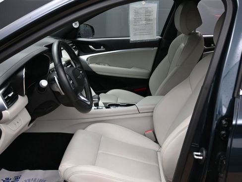 Used 2024 Genesis G70 2.5T AWD/4WD image 29