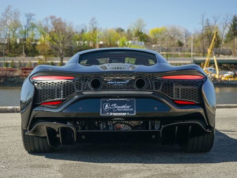 Used 2023 McLaren Artura RWD image 33