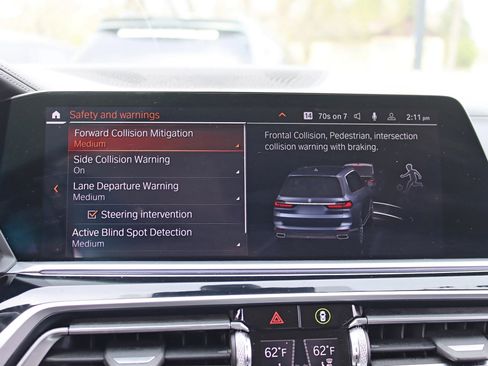 Used 2019 BMW X7 xDrive40i w/ Premium Package AWD/4WD image 28